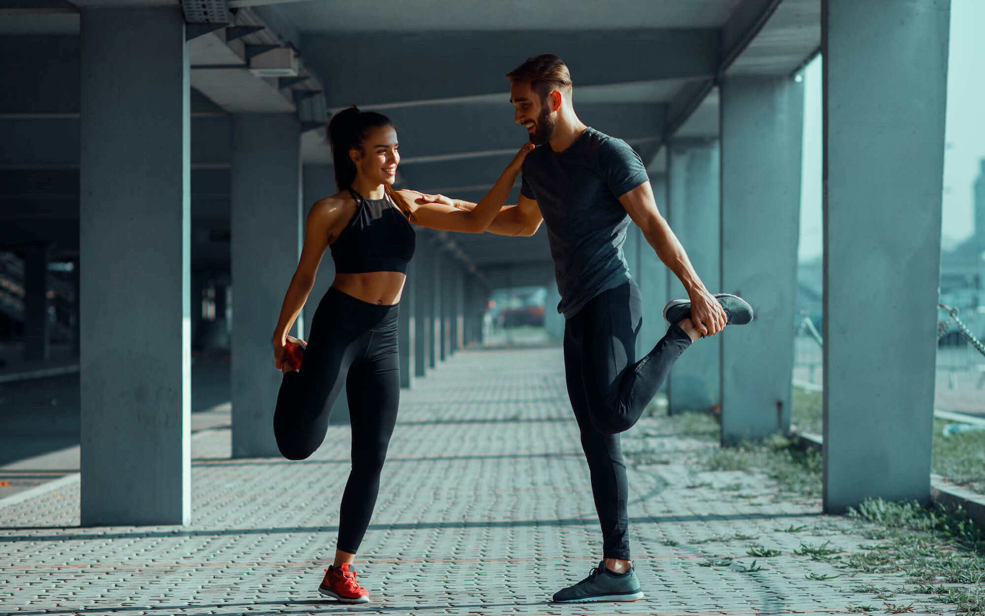 大腿四頭筋のストレッチのやり方 むくみや脚のラインの改善に効果的 Sharez For Trainer パーソナルトレーナー向けメディア