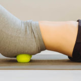 テニスボールを使った股関節のストレッチ方法【股関節の痛みを解消しよう】